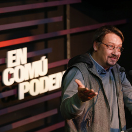 El cabeza de lista de En Comú Podem, Xavier Domènech, durante su intervención en el mitin final de campaña. EFE/Alejandro García