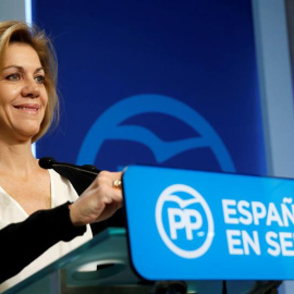 La secretaria general del PP, María Dolores de Cospedal, durante la comparecencia para valorar el discurso del rey. /EFE