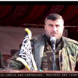 Imagen de un vídeo de Zahran Alush difundido por la organización armada que lideraba.