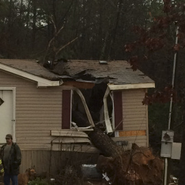 Una casa afectada por las tormentas en Arkansas. REUTERS/Pope County Sheriff's Office