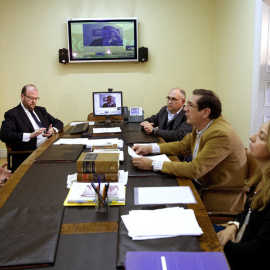 El Tribunal Administrativo del Deporte durante la reunión mantenida para estudiar el recurso presentado por el Real Madrid contra su eliminación de la Copa del Rey por alineación indebida contra el Cádiz. EFE/Chema Moya