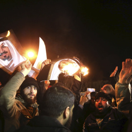 Algunos penetraron momentáneamente en la legación diplomática.- REUTERS