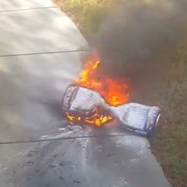Un 'hooverboard' ardiendo.-