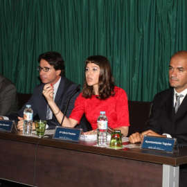 Gloria Poyatos participa en una de las jornadas laborales que organiza en Lanzarote.