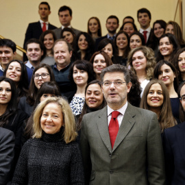 El ministro de Justicia en funciones, Rafael Catalá, acompañado de la fiscal general, Consuelo Madrigal, el fiscal jefe de la Inspección Fiscal de la Fiscalía General del Estado, Fausto Cartagena, y el director del Centro de Estudios Jurídi