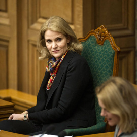 La ex primera ministra danesa, la socialdemócrata Helle Thorning-Schmidt durante un debate en el Parlamento danés. EFE