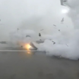 El cohete Falcon se estrella y explota en pleno aterrizaje marino