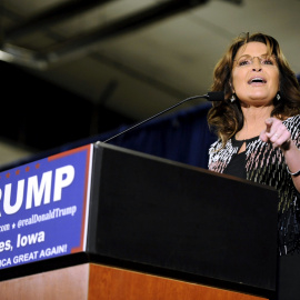 "¿Estáis listos para un comandante en jefe que dejará que nuestros guerreros hagan su trabajo y le den una patada en el culo al Estado Islámico?", alega Sarah Palin.- REUTERS