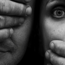 57 mujeres fueron asesinadas por sus parejas o exparejas en 2015.