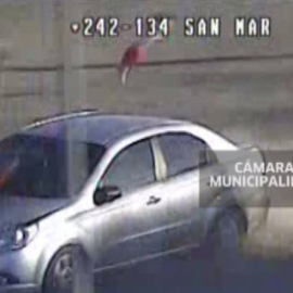Imagen de video del atropello de una madre y su bebe en la localidad argentina de San Martín. ATLAS