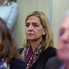 La infanta Cristina durante el juicio del caso Nóos que ha comenzado hoy en el edificio de la Escuela Balear de la Administración Pública de Palma. EFE/CATI CLADERA