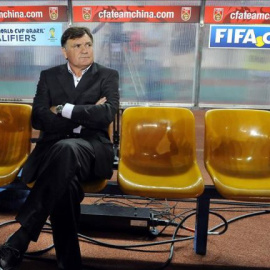 Jose Antonio Camacho, en un partido de clasificación para el Mundial de 2014 entre la selección China  y la de Singapur. EFE/Archivo