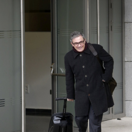 Jordi Pujol Ferrusola, primogénito del expresidente catalán, a su llegada a la Audiencia Nacional para comparecer en una vistilla ante el juez José de la Mata, quien le ha citado tras pedírselo el propio imputado. EFE/Juan Carlos Hidalgo