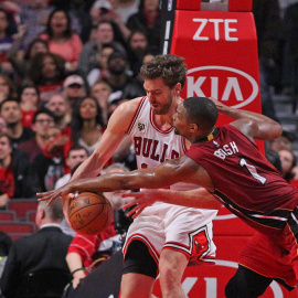 Pau Gasol, en un partido reciente de los Bulls. REUTERS