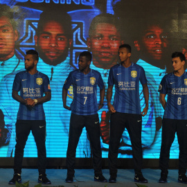 El Jiangsu Suning presentó de una tacada a Ramires, Teixeira, Jo y Trent Sainsbury. /REUTERS