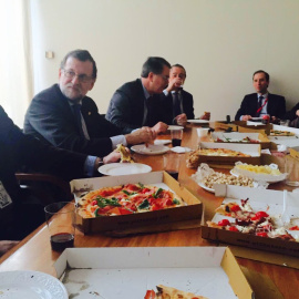 Fotografía difundida por Mariano Rajoy en Twitter tras el acuerdo entre Reino Unido y los jefes de Estado de la Unión Europea.