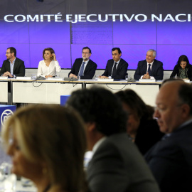 El jefe del Ejecutivo en funciones y presidente del PP, Mariano Rajoy, ha reunido al Comité Ejecutivo Nacional de su partido a ochos días del debate de investidura de Pedro Sánchez. EFE/Sergio Barrenechea
