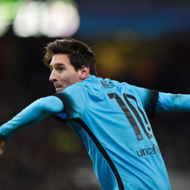 Messi celebra su segundo gol al Arsenal. Reuters / Toby Melville