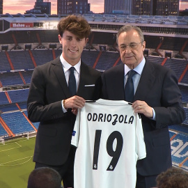 El Real Madrid presenta a Álvaro Odriozola