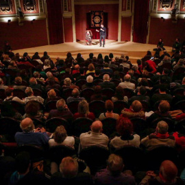 El diputado de IU-UP, Alberto Garzón, durante la asamblea ciudadana abierta para explicar el proceso de investidura, celebrada este sábado en el Ateneo de Madrid.