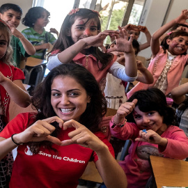 Hiba Abouk visita a los refugiados de Zaatari