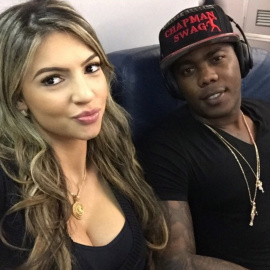 Aroldis Chapman junto a su novia Cristina Barnea.