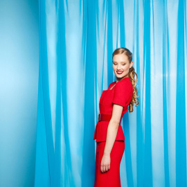 Imagen de una campaña publicitaria de Evax