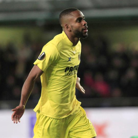 Bakambu celebra su segundo gol al Bayer Leverkusen. EFE / Domenech Castelló