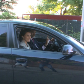 Los Reyes llevan a la Princesa Leonor y la Infanta Sofía al colegio