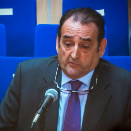 El notario Carlos Masià Martí durante su declaración como testigo en la décimo novena jornada del juicio por el caso Nóos. EFE/Cati Cladera