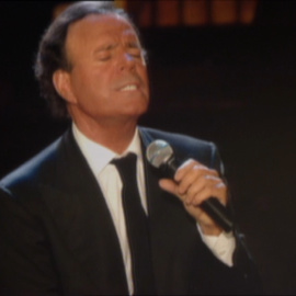 Julio Iglesias cumple años celebrando sus bodas de oro en la música