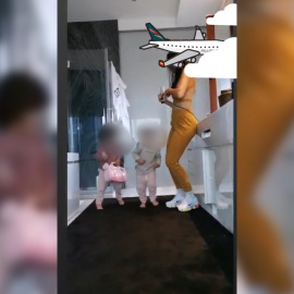 Alana y Eva bailan en el baño junto a Georgina Rodríguez