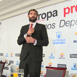 Jorge Garbajosa en el Desayuno Deportivo de Europa Press