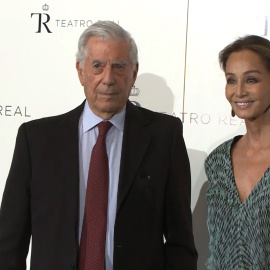 Isabel Preysler, radiante en el estreno de temporada del Teatro Real