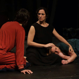 Una escena de la obra 'La distancia'. /SMEDIA