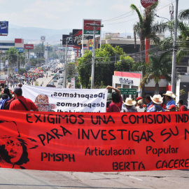 Manifestación en Honduras exigiendo justicia tras el asesinato de la líder indígena Berta Cáceres. EFE