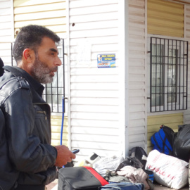 Dos ciudadanos sirios, dispuestos a regresar a la ciudad de Alepo. / CORINA TULBURE