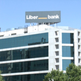 Unicaja confirma contactos "preliminares" con Liberbank para una posible fusión