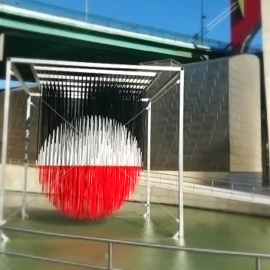 El Guggenheim saca al exterior obras emblemáticas