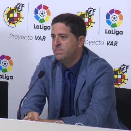 Castañer: "Nuestros árbitros llevan muchas horas de entrenamiento en el VAR"