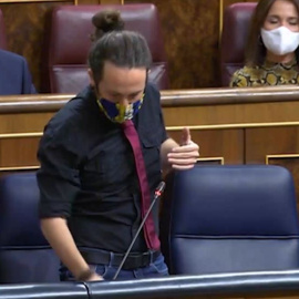 Pablo Iglesias, a Macarena Olona: "A ustedes les gustaría ser terribles fascistas pero no pasan de acomplejados reaccionarios"