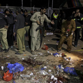 Un terrorista suicida mató al menos a 72 personas, la mayoría mujeres y niños, en un parque público en la ciudad pakistaní de Lahore.- REUTERS