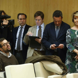 Los concejales del PP en el Ayuntamiento de Madrid, encabezados por la portavoz del grupo, Esperanza Aguirre.- EFE