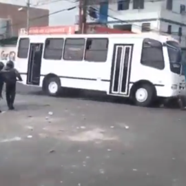 Arrollan y matan a dos policías en Venezuela durante una protesta contra el Gobierno