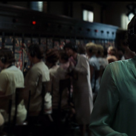 Las protagonistas vestirán un look parecido al de Angelina Jolie cuando encarnó a  Christine Collins en 'Changeling'.