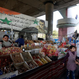 Un mercado de la capital de Siria, Damasco. El conflicto sirio ha entrado en una nueva fase con el cese de hostilidades y el avance del ejército sirio en territorio del Estado Islámico. EFE