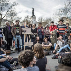 Manifestantes durante una asamblea en París.- EFE