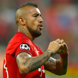 Vidal celebra su gol al Benfica. REUTERS/Michael Dalder