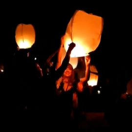 Almudena Navalón y Carrasco piden un deseo tras su boda