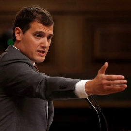 El líder de Ciudadanos, Albert Rivera, durante su intervención en el pleno del Congreso. EFE/Juan Carlos Hidalgo